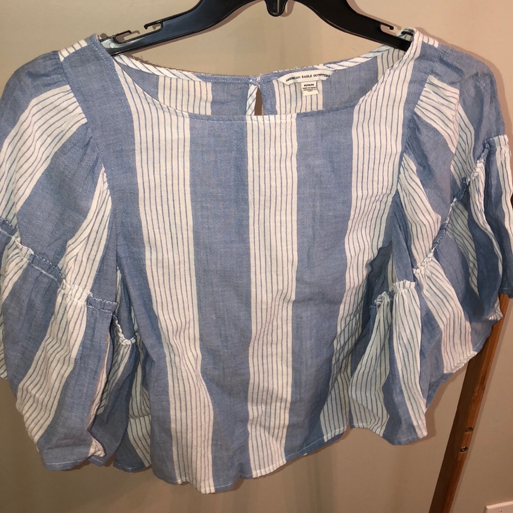American Eagle top!